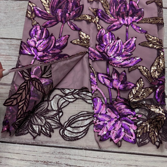 Marchesa Notte Lotus Sequin Tulle Sheath Dress In Purple Mauve Size 4 - Picture 7 of 9